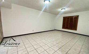 CASA EN RENTA 4 RECAMARAS, 3.5 BAÑOS, CERCA DEL CONSULADO AMERICANO