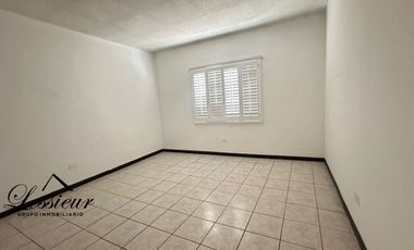 CASA EN RENTA 4 RECAMARAS, 3.5 BAÑOS, CERCA DEL CONSULADO AMERICANO