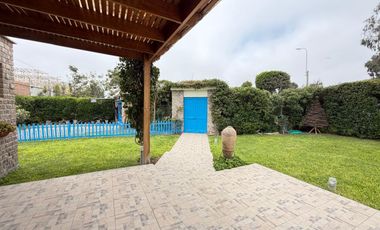 EN VENTA CASA DE LINDO DISEÑO Y PISCINA EN CONDOMINIO PRIVADO PASO CHICO
