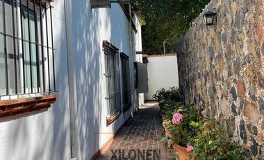 Rancho Señorial Privilegiado, con 3 Pozos y Bella Ecología. Casa estilo Mediterránea amueblada, con alberca, 10 caballerizas: Frontón y Pádel tenis.