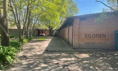 Rancho Señorial Privilegiado, con 3 Pozos y Bella Ecología. Casa estilo Mediterránea amueblada, con alberca, 10 caballerizas: Frontón y Pádel tenis.