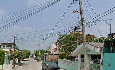 VENTA DE CASA EN LA COLONIA TAMAULIPAS EN POZA RICA DE HIDALGO EN VERACRUZ