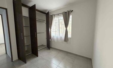 RENTA DEPARTAMENTO EN PLANTA BAJA CON TERRAZA