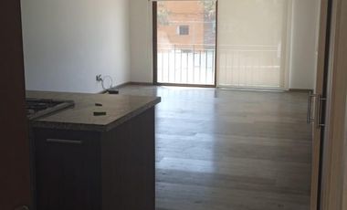 Departamento en renta de una recámara y estudio.