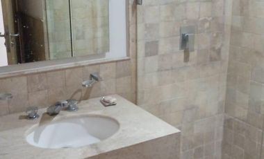 Departamento en renta de una recámara y estudio.