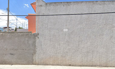 CASA EN VENTA RESIDENCIAL ARBOLEDAS EXCELENTE UBICACION ESQUINA ¡PROPIEDAD EN REMATE, YA ADJUDICADA!