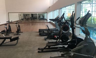 Hermosa Casa, en el exclusivo Condominio Bosques de La Planicie.