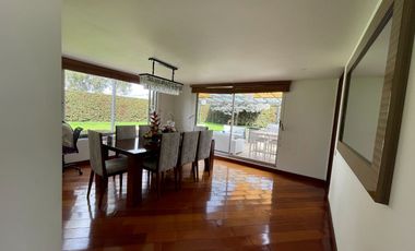 Arriendo Casa en San Simón: 5 hab c/baño, gimnasio, BBQ, terrazas y 6 parqueos, Cancha de tenis
