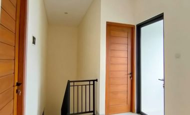 DIJUAL MURAH 2 Unit RUMAH BARU SCANDINAVIAN SIAP HUNI, MAGUWOHARJO