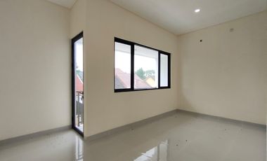 DIJUAL MURAH 2 Unit RUMAH BARU SCANDINAVIAN SIAP HUNI, MAGUWOHARJO