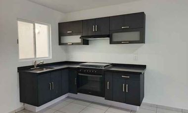 VENTA DE CASA EN BOSQUES DE LAS CUMBRES, MONTERREY, N.L