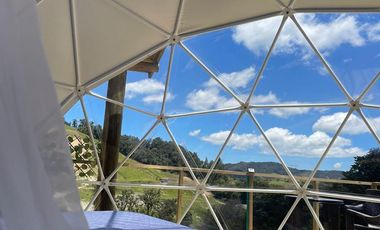 CASA CAMPESTRE CON DOS GLAMPING EN EXCLUSIVO LOTE DE LA UNION