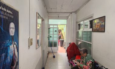 AMPLIA CASA PARA REMODELAR