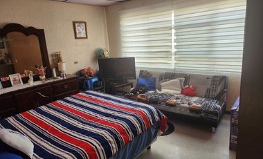 AMPLIA CASA PARA REMODELAR