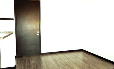 Exterior!!!! Tipo Loft!!! En perfecto Estado