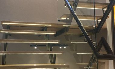 OFICINA EJECUTIVA AMUEBLADA EN COL. LA PAZ