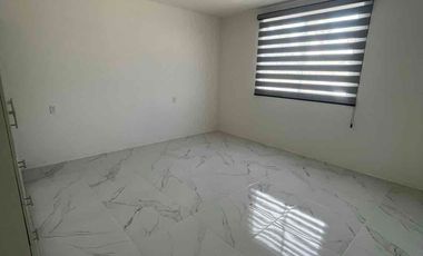 se vende casa en la colonia defensores de Puebla