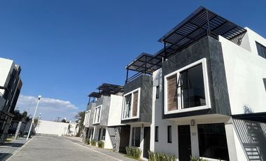 RENTA DE CASA NUEVA DIAGONAL DEFENSORES DE LA REPUBLICA PUEBLA