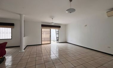 Alquiler Casa Torres del Salado