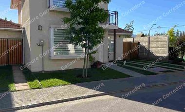 Hermosa Casa en Arriendo 4d 3b en Condominio, La Foresta, Talagante