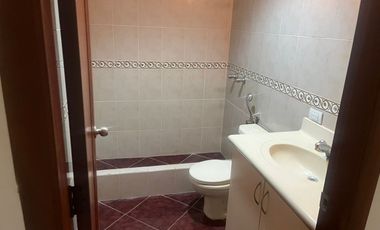 Departamento en Alquiler – Planta Baja | Condominio Santa María