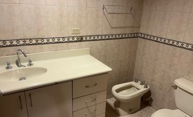 Departamento en Alquiler – Planta Baja | Condominio Santa María