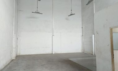 Disewakan gudang siap pakai di pergudangan green Sedayu bizzpark