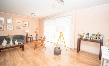 SE VENDE CASA EN COND. MARES DEL SUR.