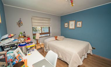 SE VENDE CASA EN COND. MARES DEL SUR.