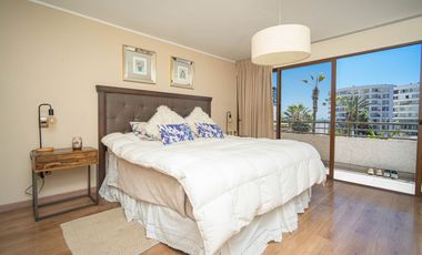 SE VENDE CASA EN COND. MARES DEL SUR.