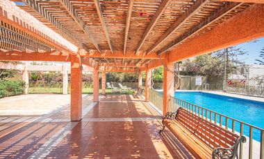 SE VENDE CASA EN COND. MARES DEL SUR.