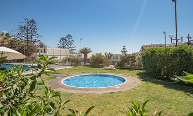 SE VENDE CASA EN COND. MARES DEL SUR.