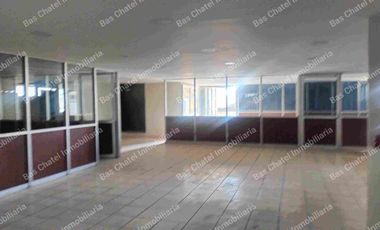 Nave de 3126 M2 con Andénes y Oficinas