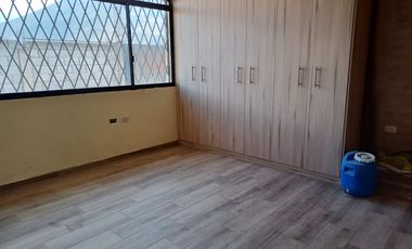 Casa de 3 habitaciones en venta ubicada en Rumicucho, San Antonio, Provincia de Pichincha, Ecuador