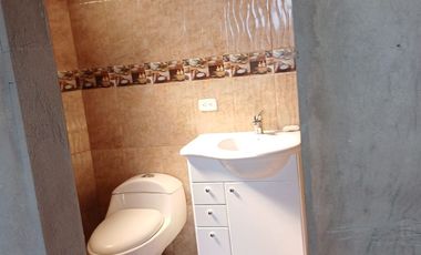 Casa de 3 habitaciones en venta ubicada en Rumicucho, San Antonio, Provincia de Pichincha, Ecuador