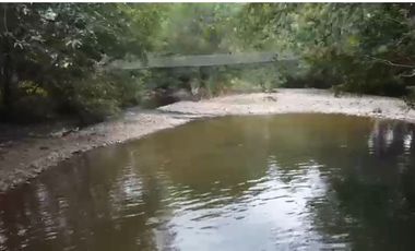 PUERTO QUITO, VENTA DE HERMOSA QUINTA JUNTO AL RIO CAONI, PLANITA