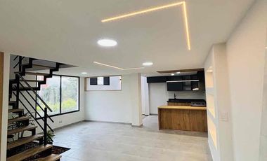 Casa Unifamiliar esquinera en unidad abierta para estrenar