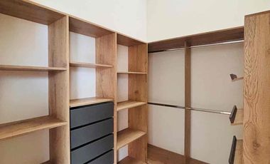 Casa Unifamiliar esquinera en unidad abierta para estrenar