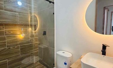 Casa Unifamiliar esquinera en unidad abierta para estrenar