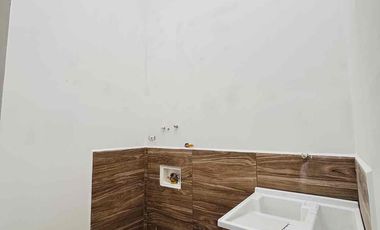 Casa Unifamiliar esquinera en unidad abierta para estrenar