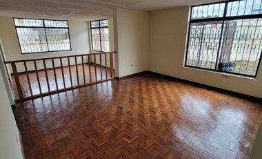 VENDO CASA GRANDE IDEAL EMPRESA, HOSTAL, GUARDERIA, O RESIDENCIAL