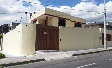 VENDO CASA GRANDE IDEAL EMPRESA, HOSTAL, GUARDERIA, O RESIDENCIAL