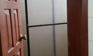 VENDO CASA GRANDE IDEAL EMPRESA, HOSTAL, GUARDERIA, O RESIDENCIAL