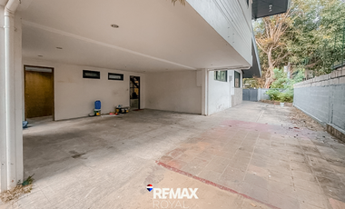 Modern 2-Storey House with Garden for Rent – Magallanes Village, Makati