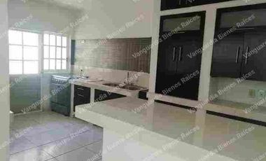 Casa sola en renta en Lomas de Ahuatlan en Cuernavaca. Zona norte