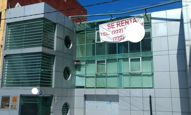 RENTO ALMACEN O AREA DE BODEGA DE 776 M2 EN $46,560 SOBRE BOULEVARD ATLIXCO, MUY CERCA DE AV JUAREZ, IDEAL PARA PAQUETERÍA .