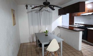 DEPARTAMENTO AMUEBLADO Y CLIMATIZADO, EN RENTA A ESPALDAS DE BOULEVARD VICENTE FOX. BOCA DEL RÍO 
PAGO POR MES $8,500
HABITABLES: 80 m2