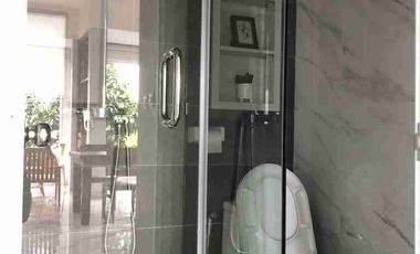 Rumah Modern dengan Kebun Luas di Tukad Badung Renon