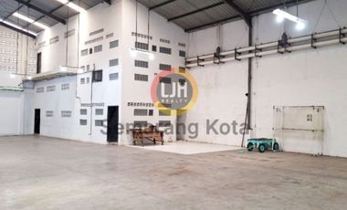 Gudang siap pakai di Terboyo Megah