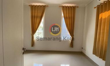 Rumah siap huni di Paramount Village